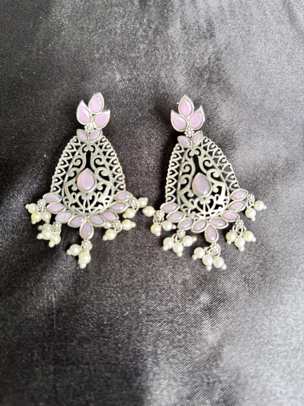 Vaishnavi Pearl Dome Jhumkas - Image 2