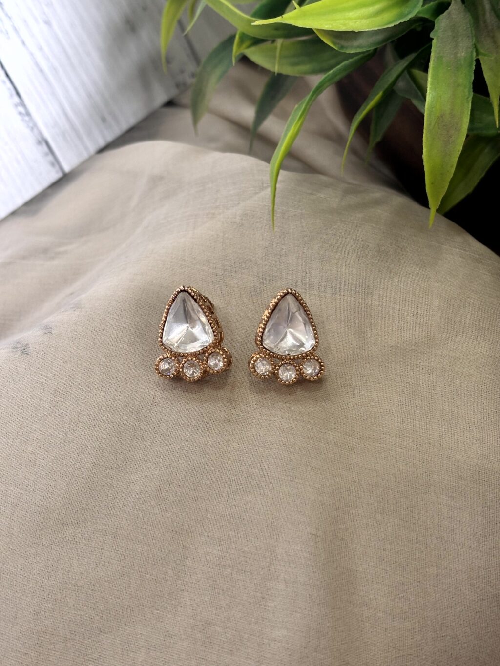 Simran Kundan Pearl Teardrop Studs