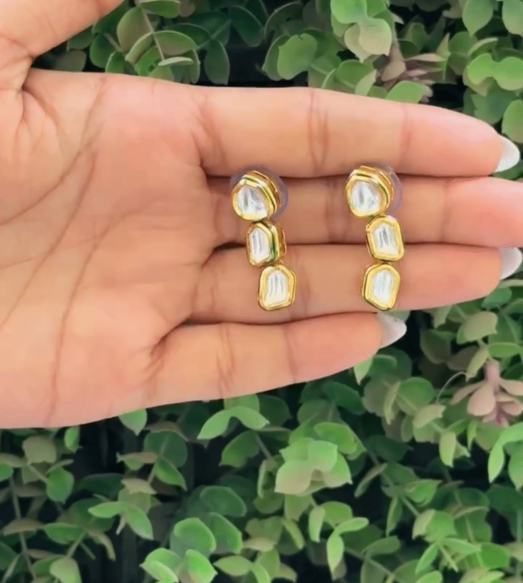 Aanya Kundan Drop Earrings - Image 2