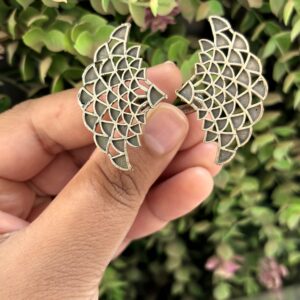 Geometric Mesh Oxidized Ring