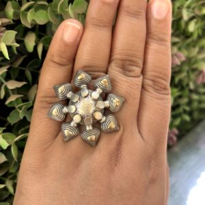 Floral Radiance Oxidized Ring