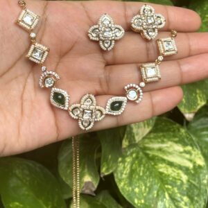 Avni Elegant Emerald Moissanite Necklace Set