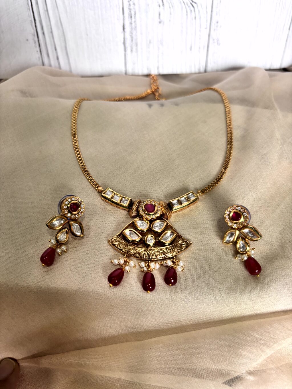Ruby Kundan Classic Necklace Set - Image 5