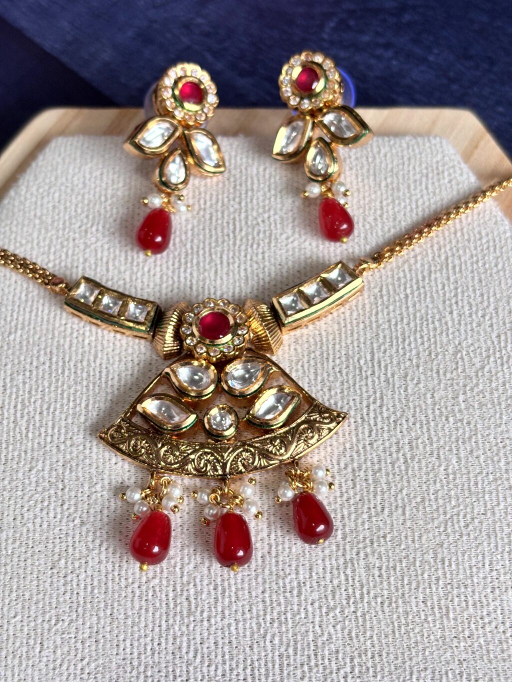 Ruby Kundan Classic Necklace Set - Image 2