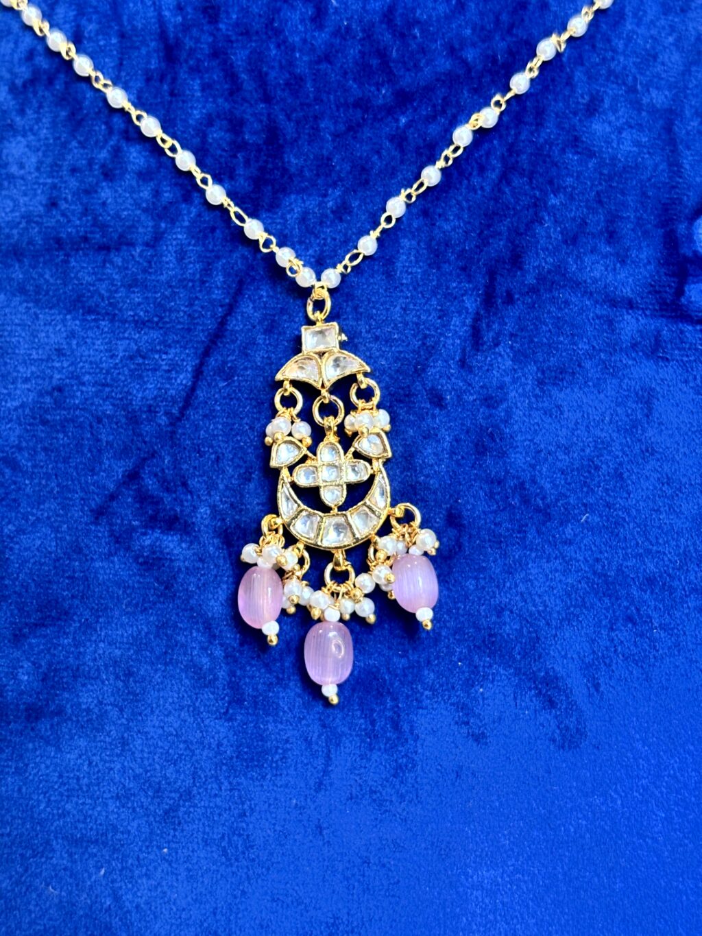 Ishita Delicate Pachi Kundan Necklace Set - Image 3