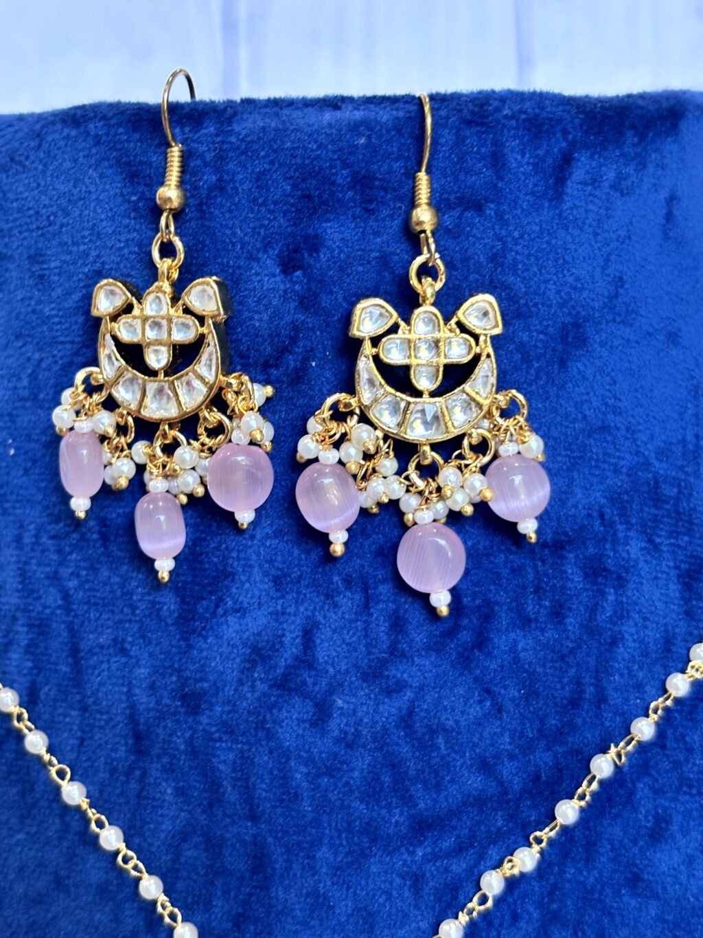 Ishita Delicate Pachi Kundan Necklace Set - Image 2