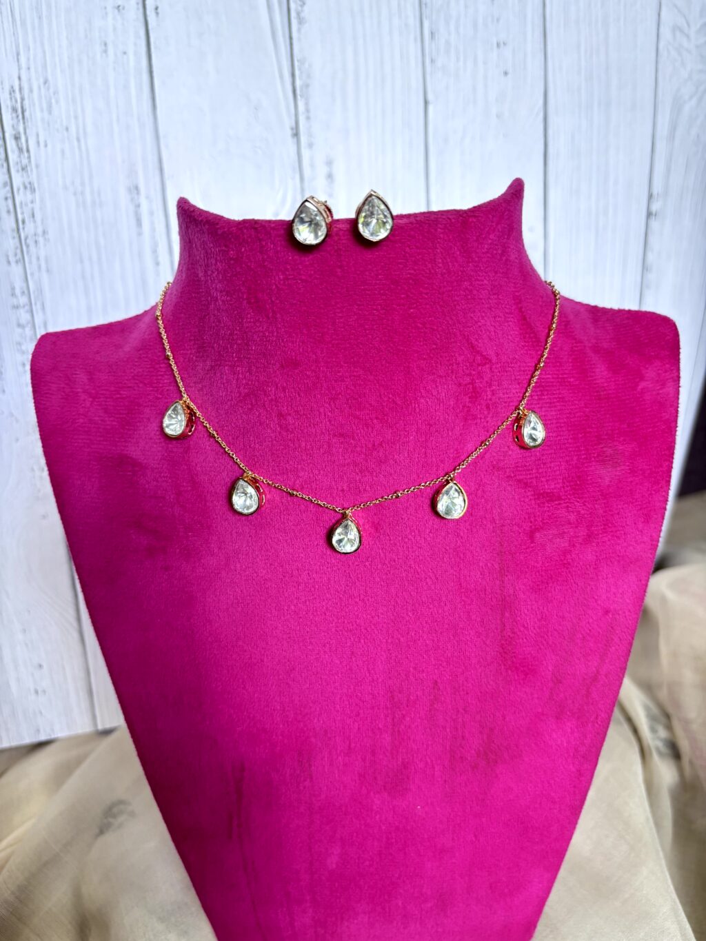 Anvi Minimal Moissanite Necklace Set - Image 4